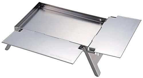 Captain Stag Bonfire Stand mounts on four sides for flexibility.