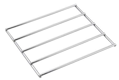 Captain Stag Monte UG-80 barbecue net included for grilling versatility.