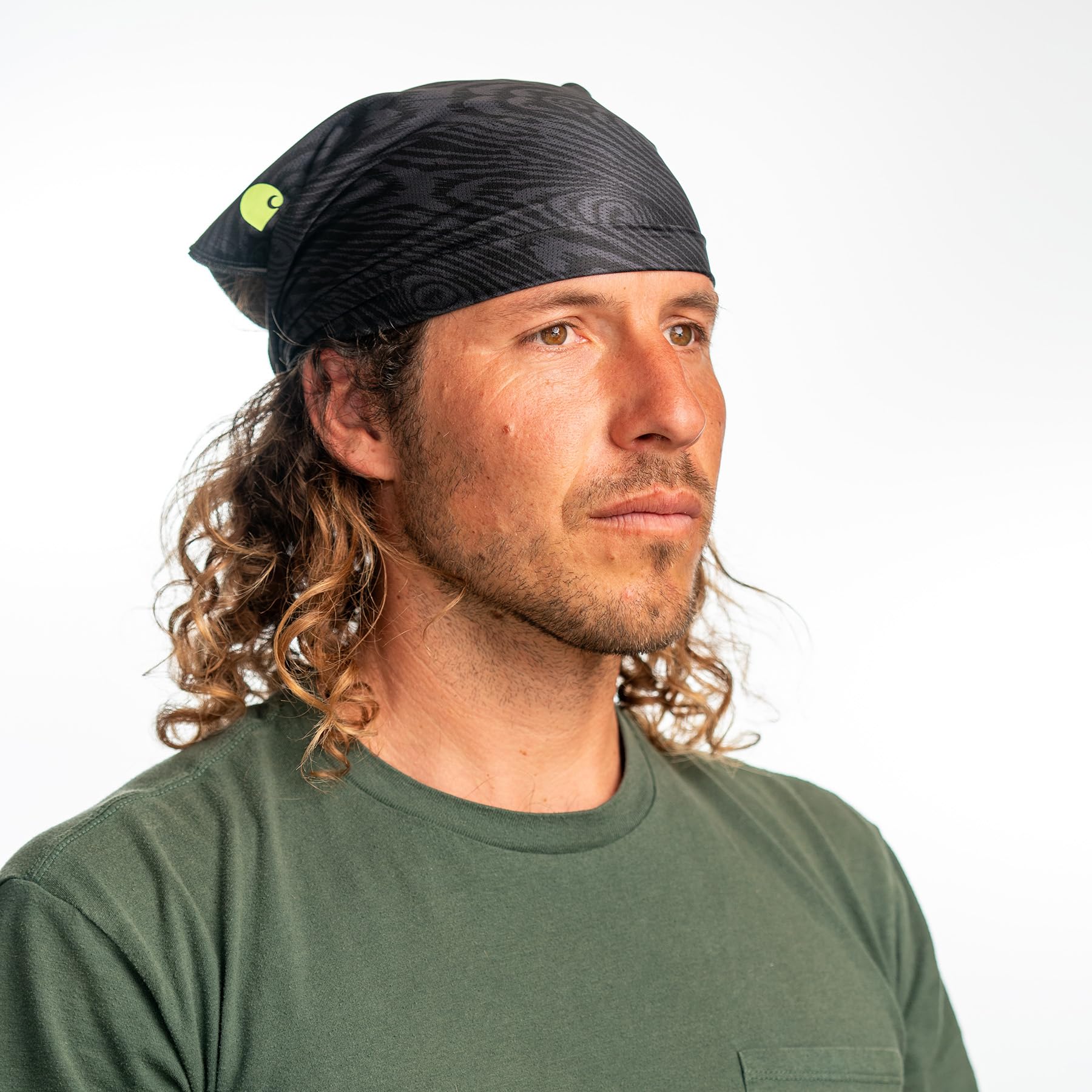 Close-up of Carhartt Force bandana woodgrain fabric and anti-odor texture.