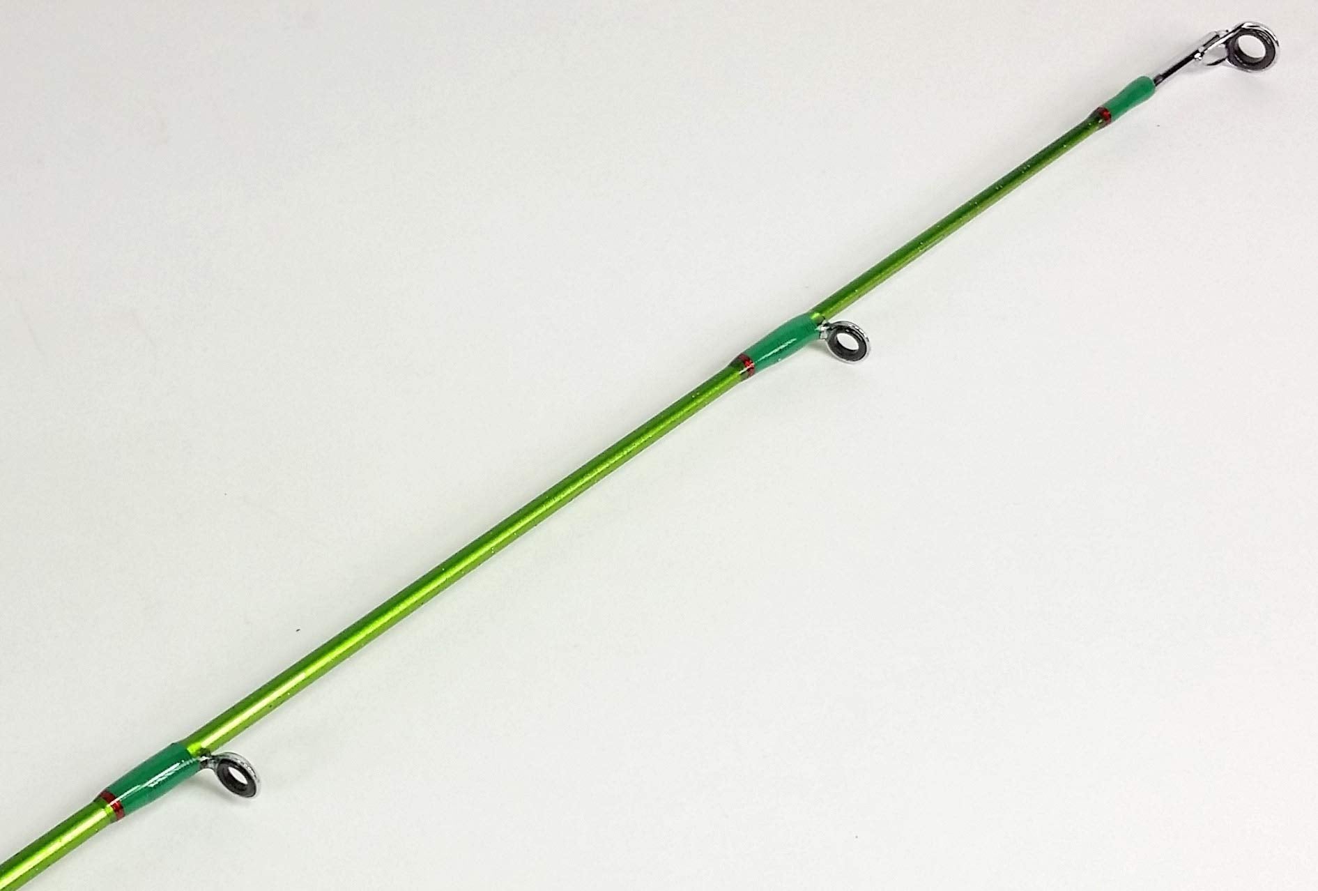 Carrot Stix Wild Wild Green Pro packaging display highlighting premium materials.