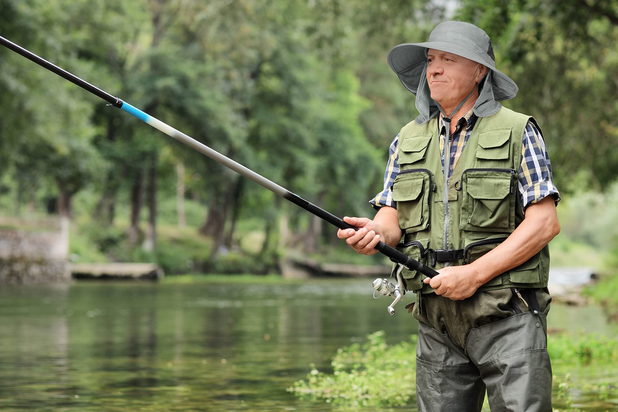 Foldable outdoor hat designed for fishing and hiking