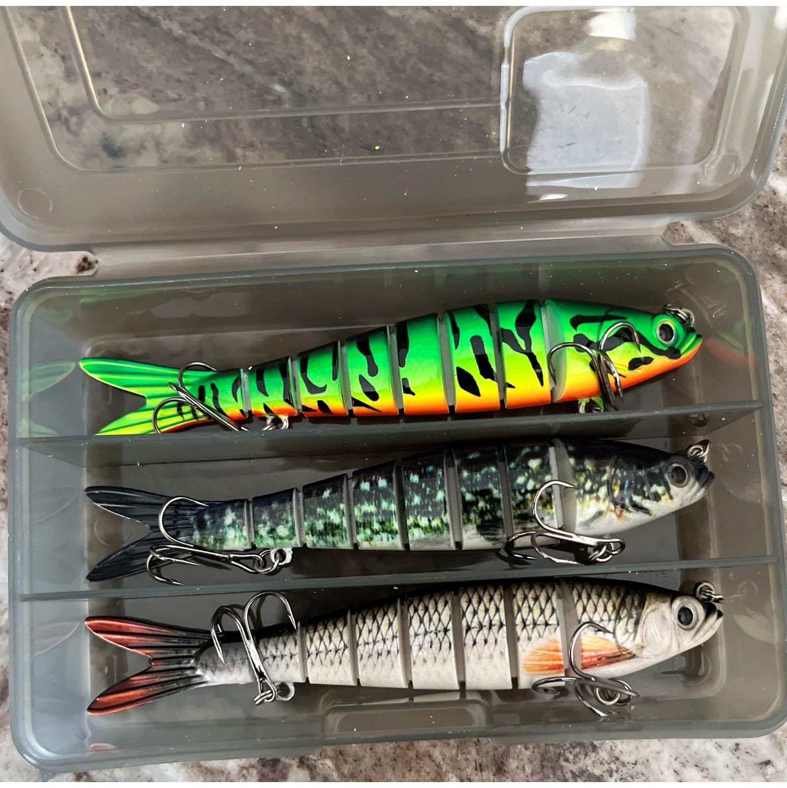 8-segment lifelike swimbait motion on a bass lure