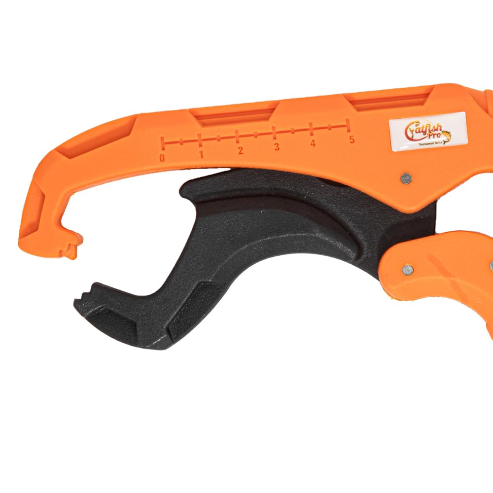 Side view of the lip grip showing handle and grip