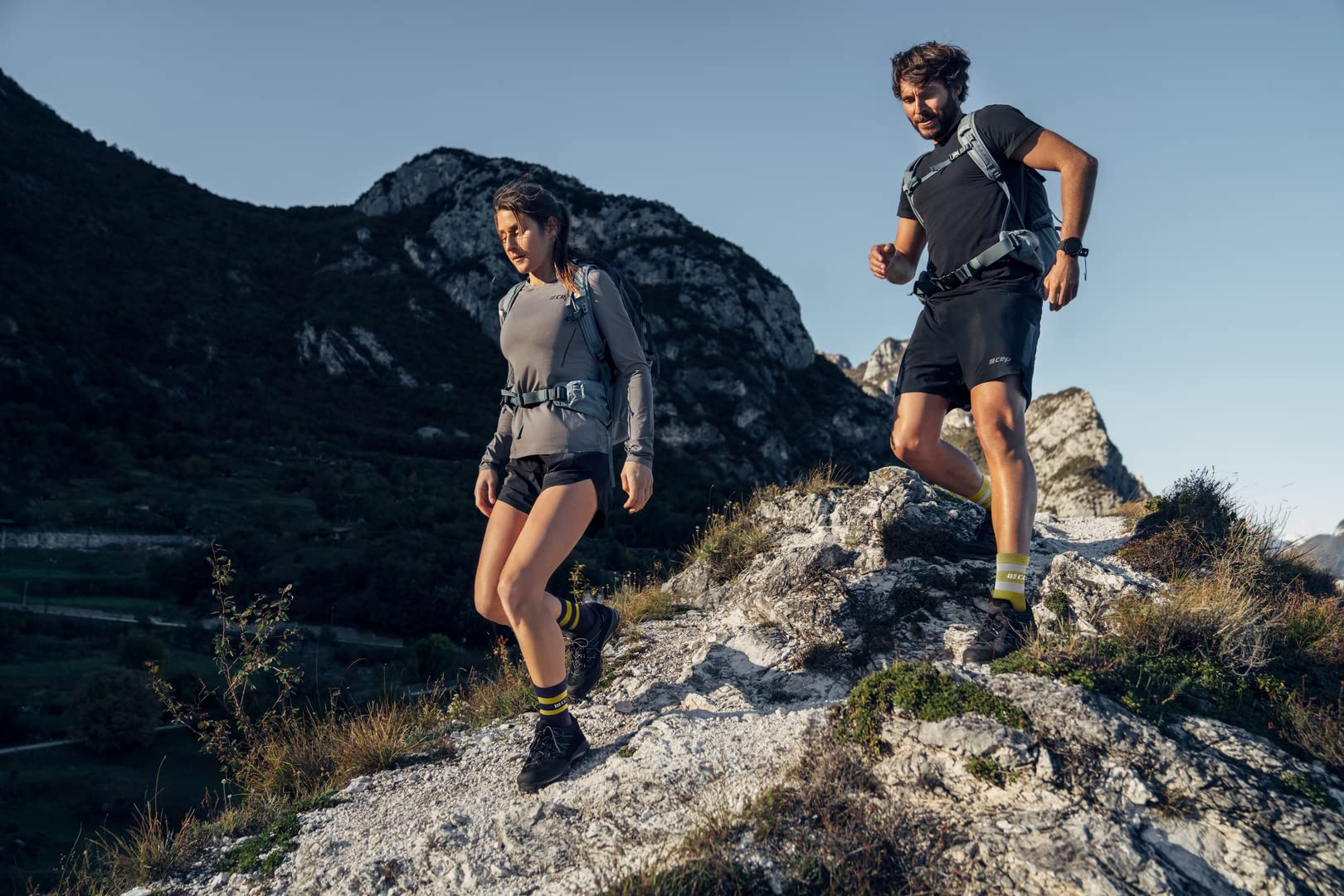 CEP 80's Hiking sock breathable wool knit keeps feet cool during long treks.
