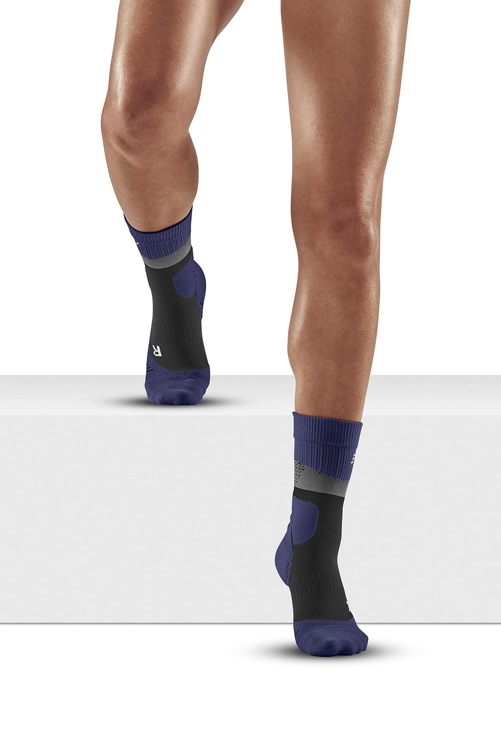 CEP Max Cushion hiking mid-cut socks for women, size II SM, show off cushioned heel for comfort.