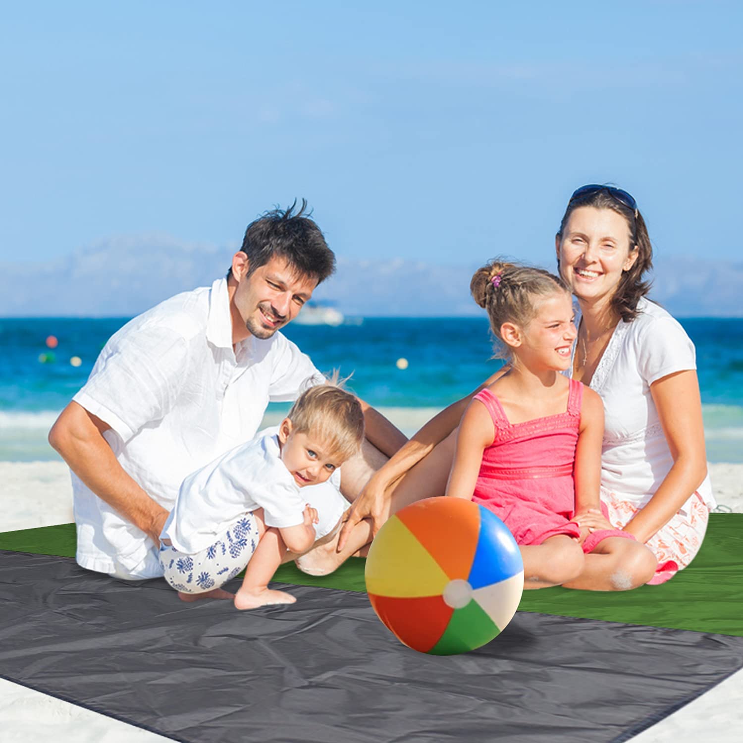 CEREM Beach Blanket XL machine washable and quick-drying for simple care