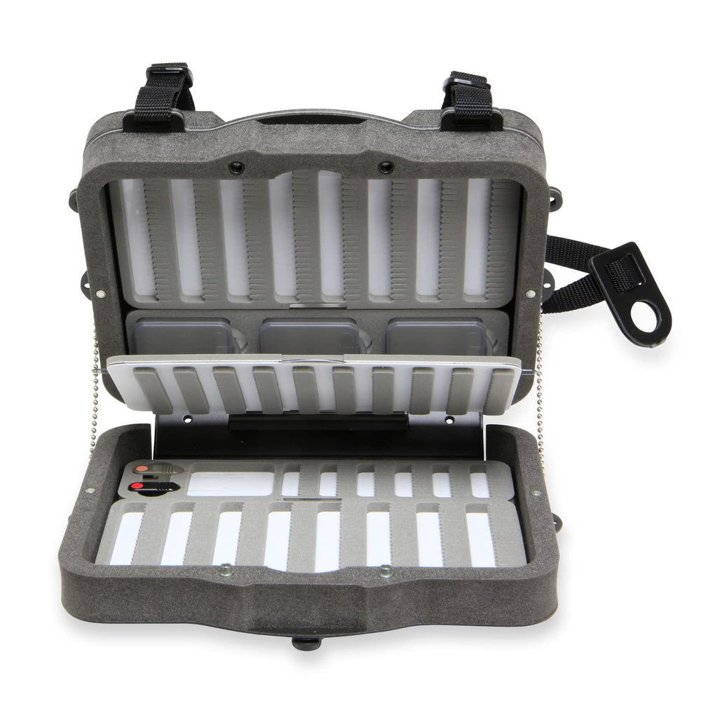 CFA-830 opened to show foam changers and compartments