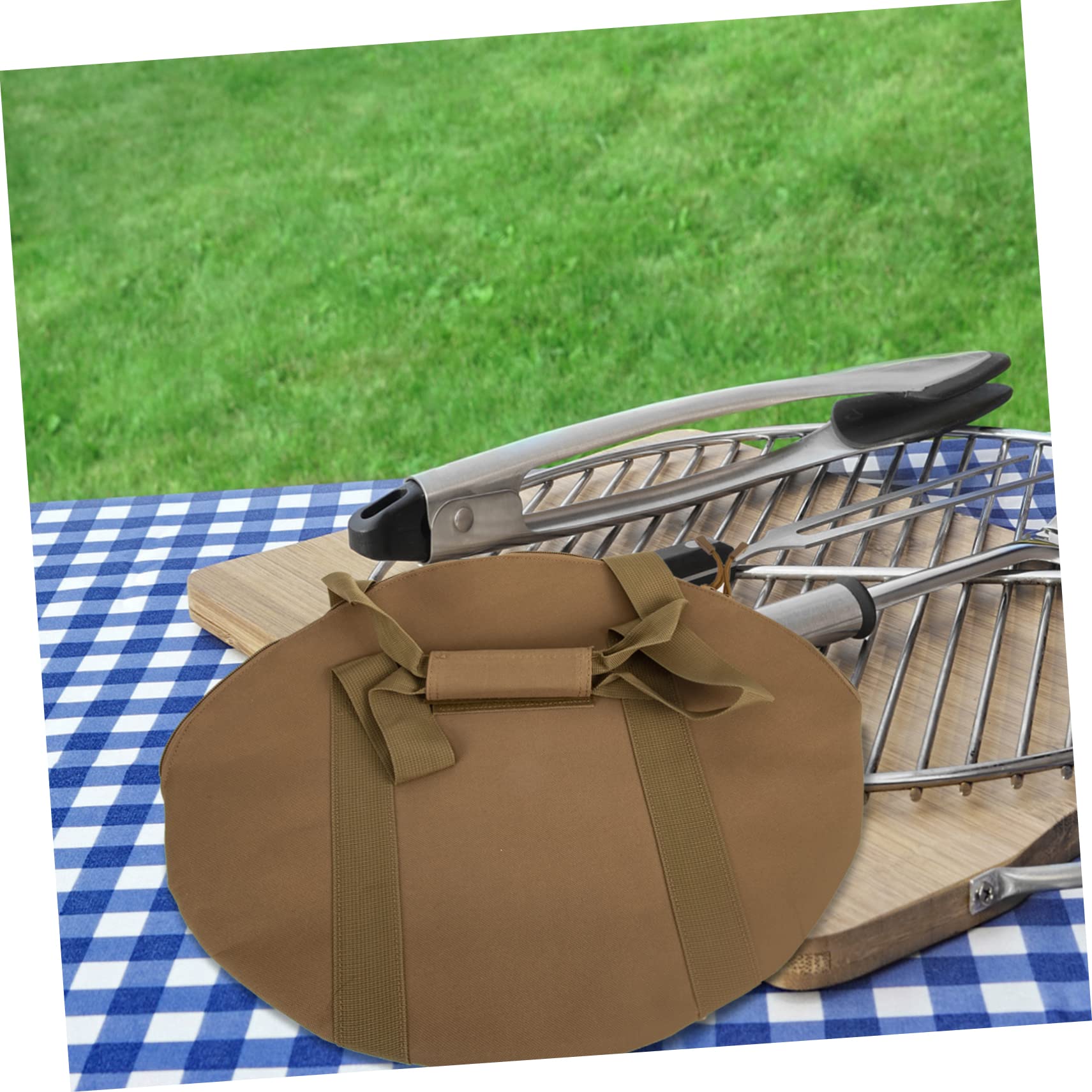 CHICAMPERA camping pan case simplifies carrying heavy skillets on trips.