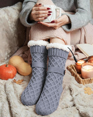 Chicingyou anti-slip knit socks showing secure indoor grip for home use