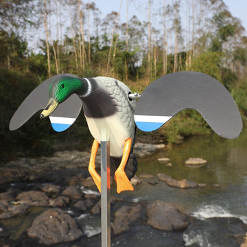 Cifavor Duck Decoys 360-degree flying-wing motion for realistic duck behavior.