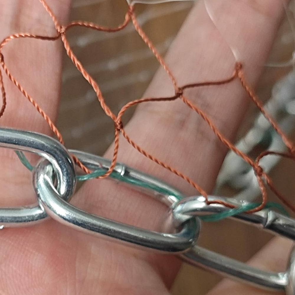 CINGHI LUSSO floating 32 foot rope attached for easy casting control.
