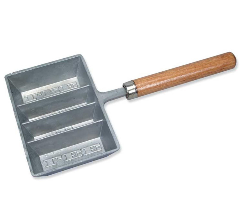 Circle B Tackle Lee ingot mold with four-cavity design for efficient ingot production.