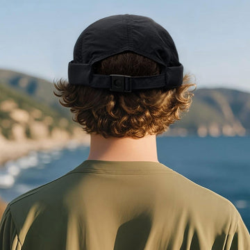 Breathable metal eyelets on CLAPE cap