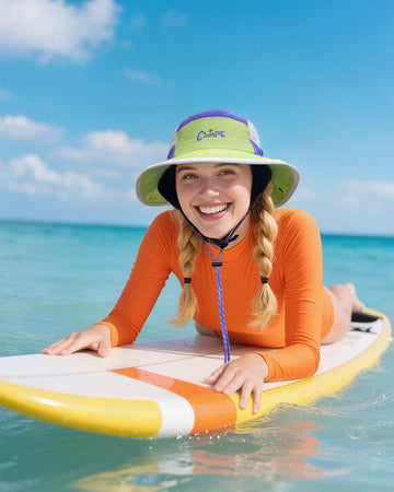 Brim snapped up for casual beach style