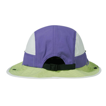 Packable beach scene with CLAPE Surf Hat
