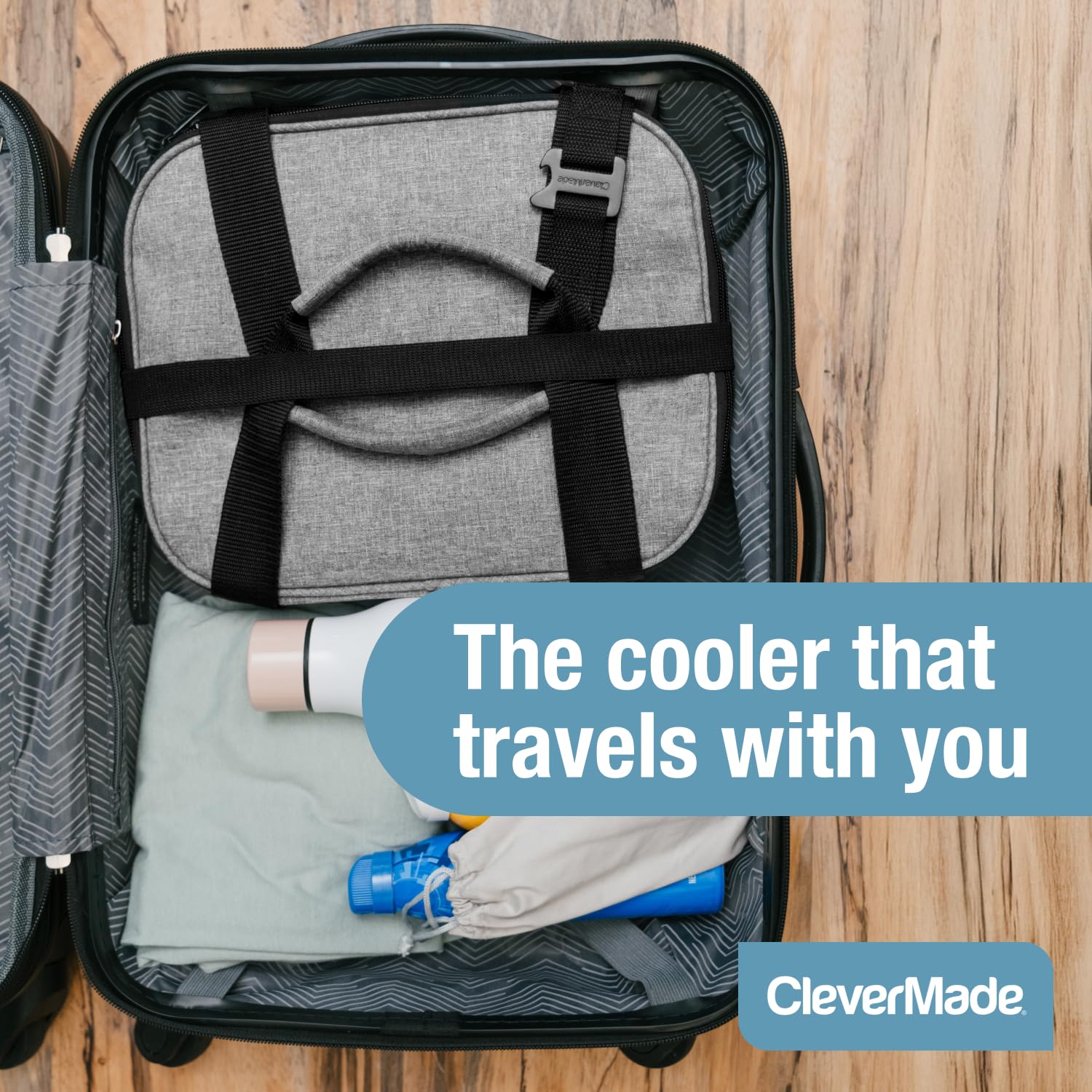 CleverMade Tahoe dual top handles for comfortable carrying.
