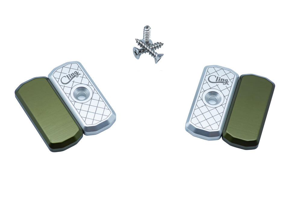 Cling Mag Grab Net Rack in-use on boat shows quick net grab, no bending.