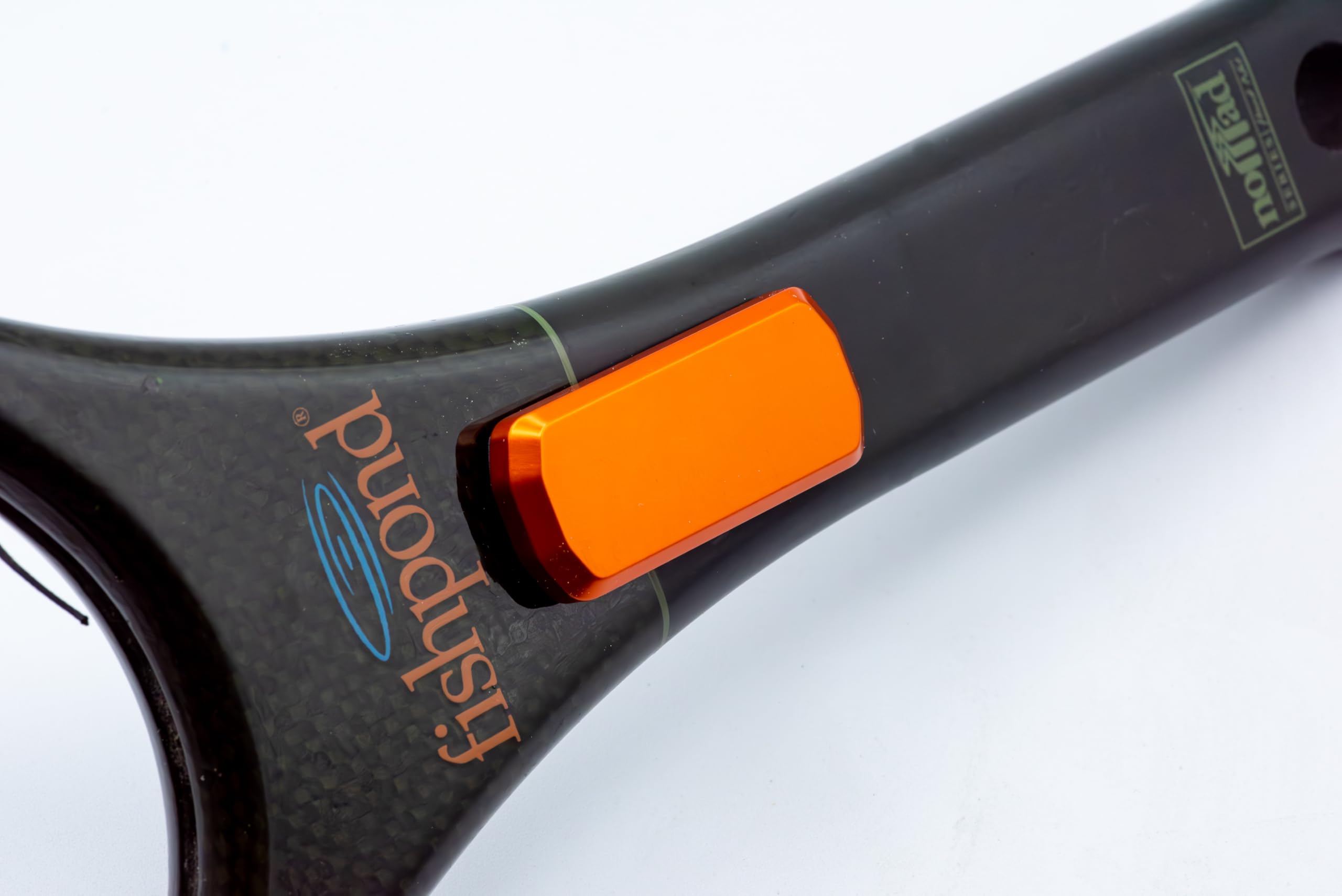 Cling Mag Grab Net Rack net-handle compatibility ensures a snug, universal fit.