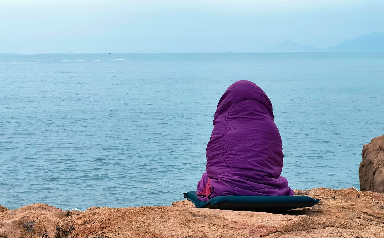 Clostnature sleeping bag waterproof shell demonstrates stain resistance and easy wipe cleaning
