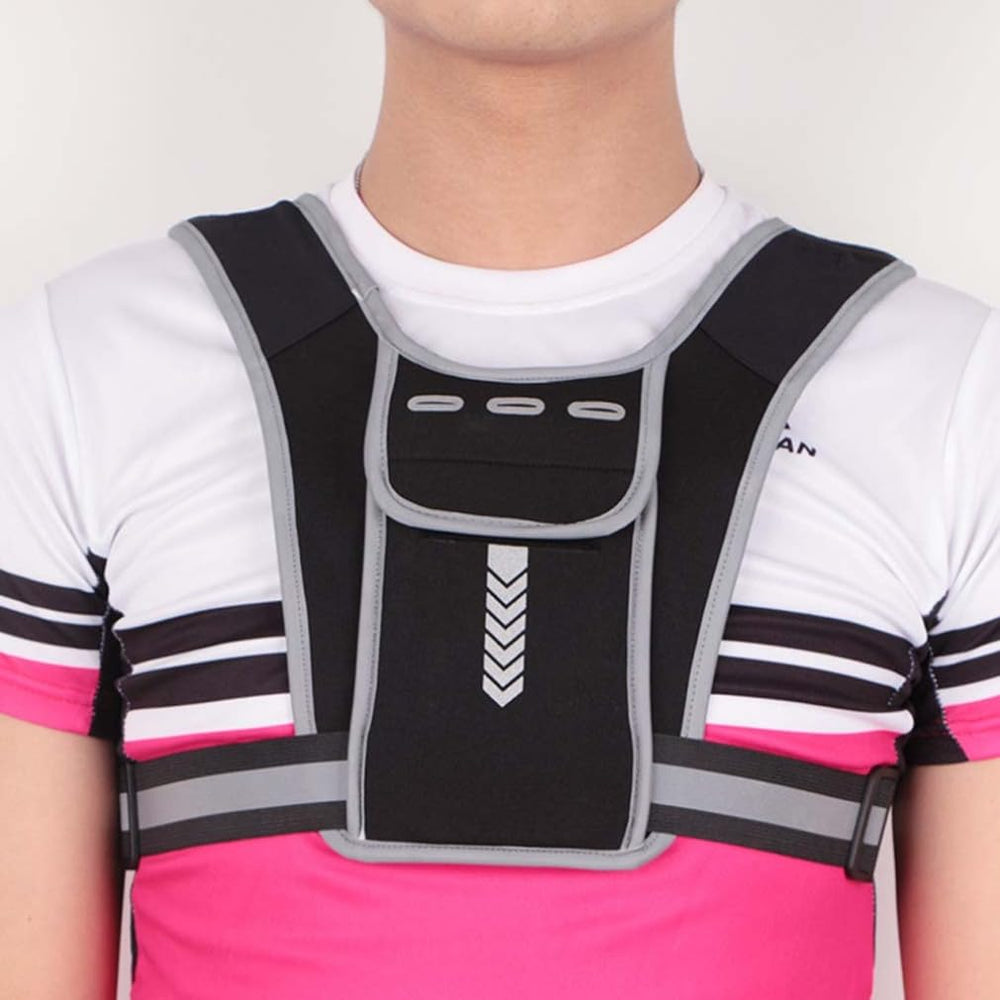 CNAFGBGG running vest packaging shows one-size convenience.