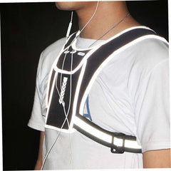 CNAFGBGG running vest side view shows slim, breathable silhouette.