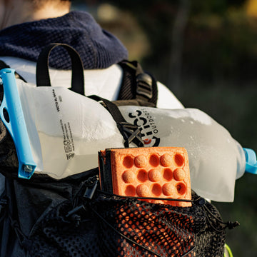 Cnoc Outdoors Vecto packable 2L blue for lightweight backpacking.