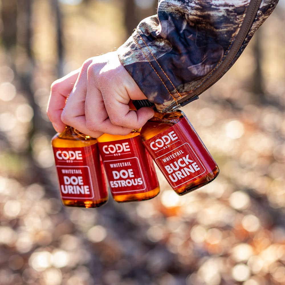 Code Blue Buck Urine bottle ideal for mid-season curiosity and dominance cues