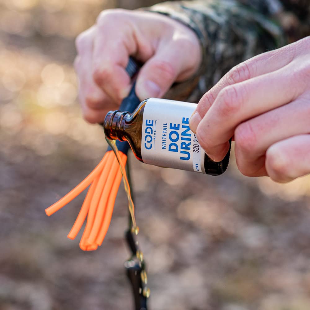 Code Blue Deluxe Scent Drag extended paracord streamlines trail placement during a long walk.