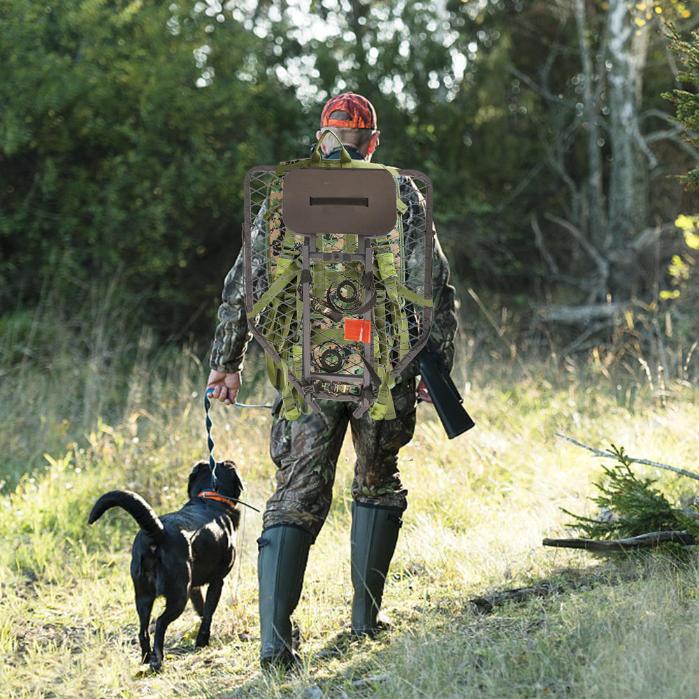 Codree Tree Stand Harness green camouflage design blends with surroundings.