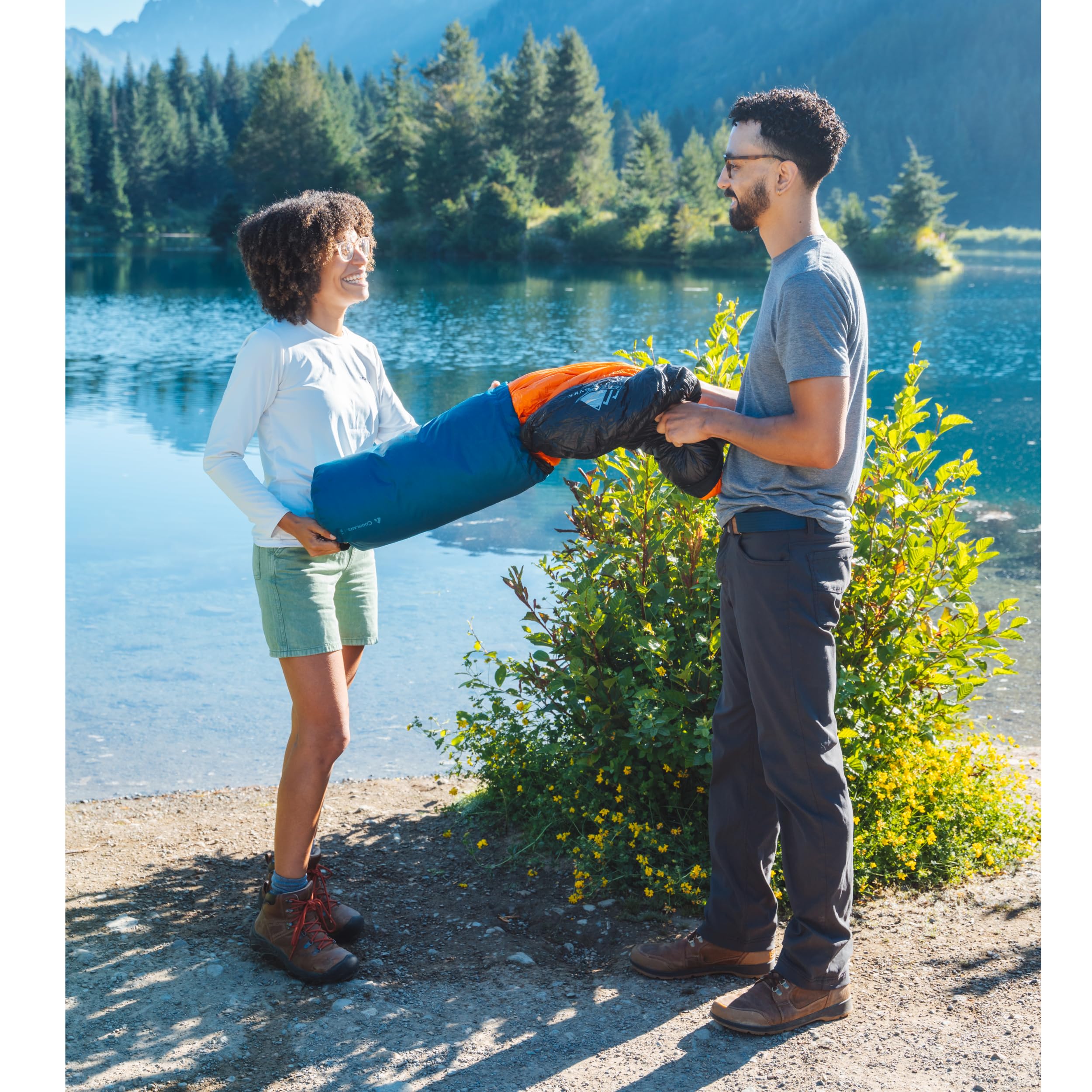 Haul handle on Coghlan's 15L Stuff Sack for campsite carrying