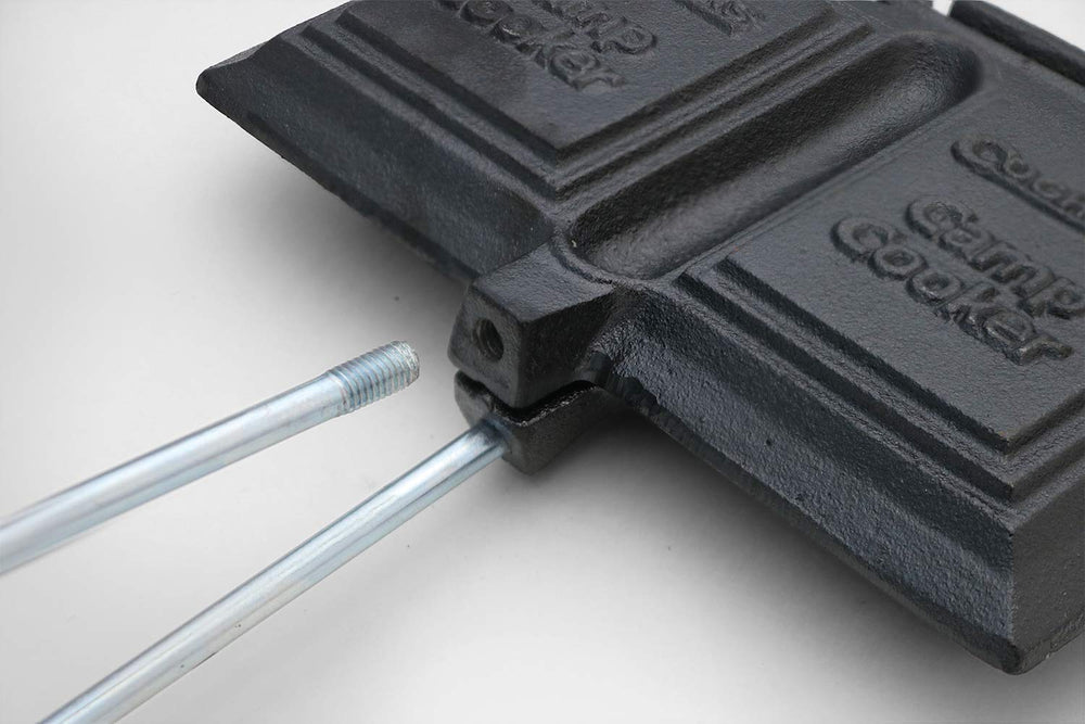 Coghlan's break-apart hinge design for quick cleaning after use.