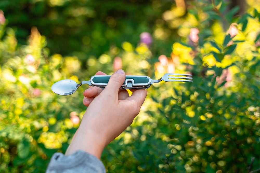 Coghlan's Folding Cutlery Set folded-compact: space-saving pack compatibility.