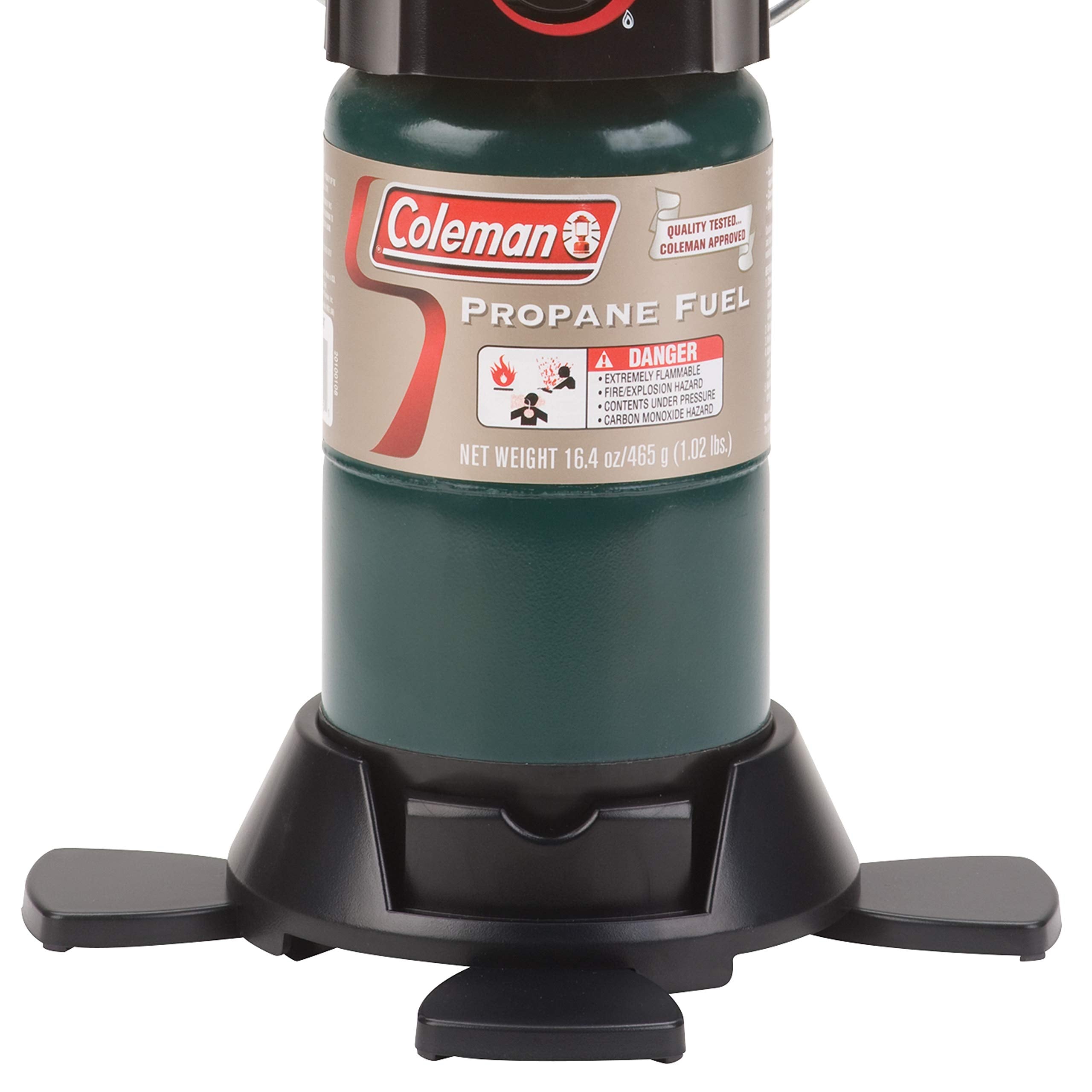 Coleman 1000L lantern in action illuminating a campsite at night