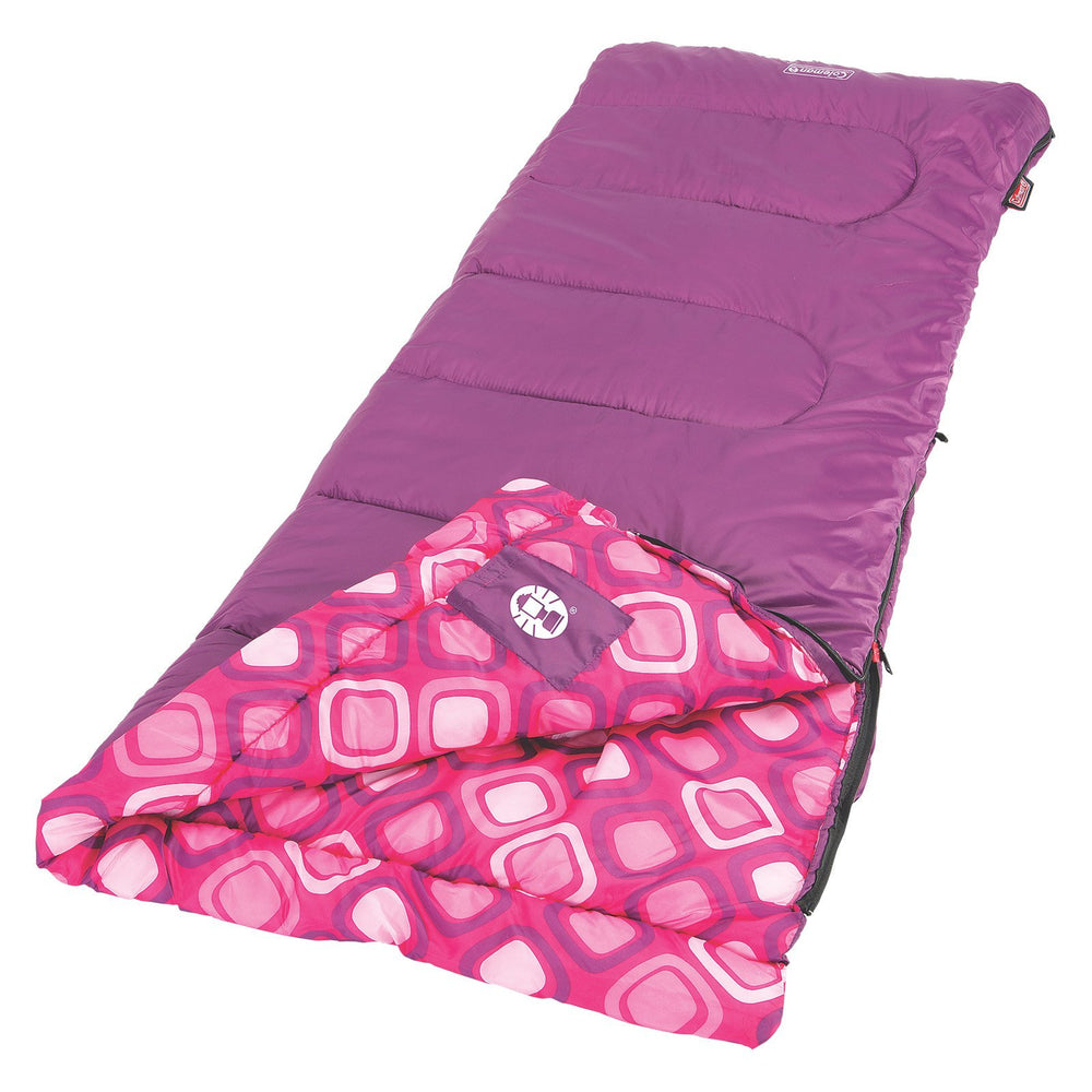 Coleman Kids 45F bag includes interior tuck pocket and stuff sack.