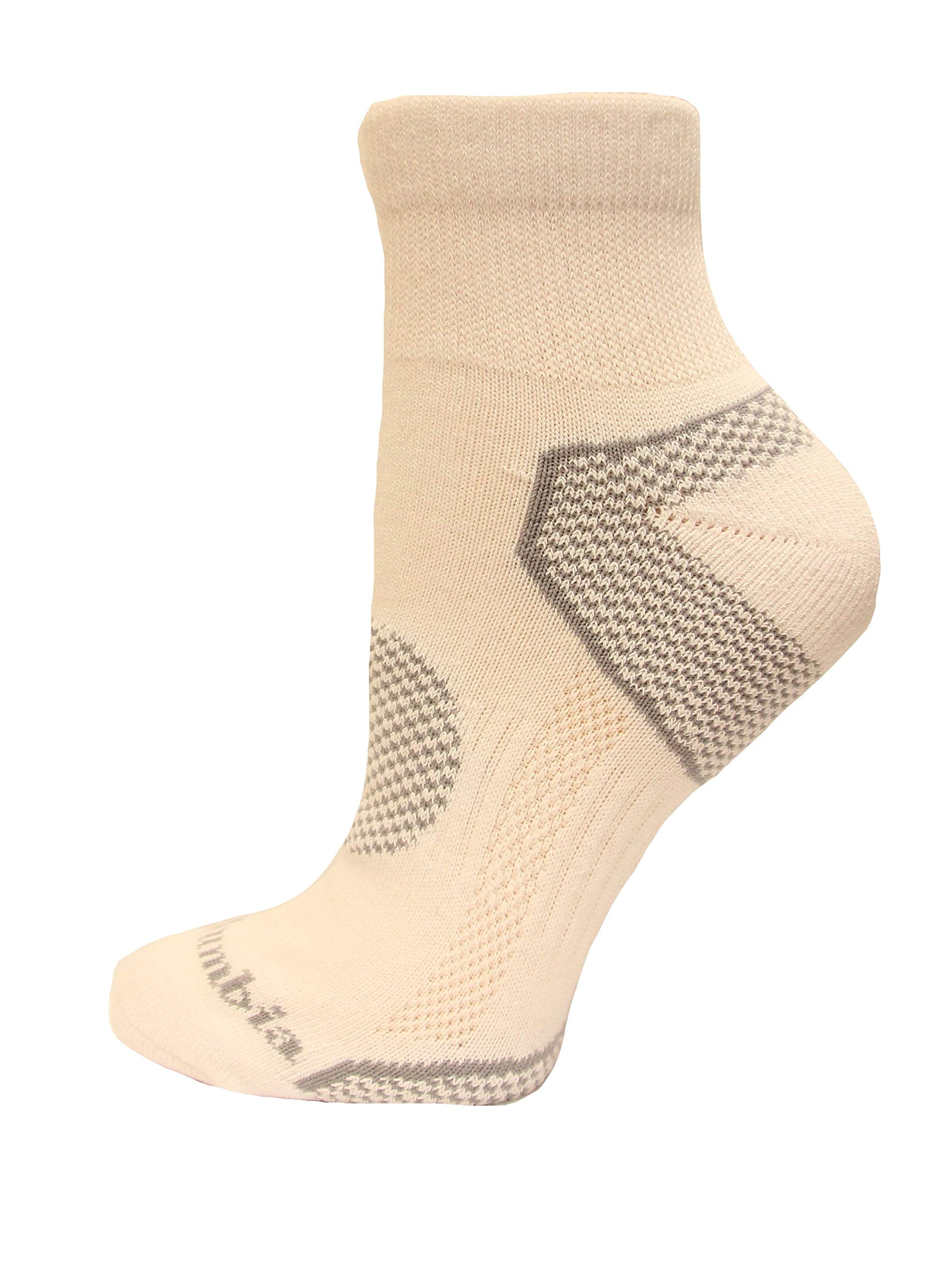 Columbia Balance Point Walk Quarter Socks in white for daily walking with sneakers