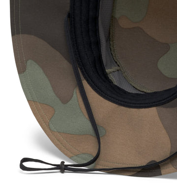 Columbia Bora Bora Booney fabric close-up highlights quick-drying nylon and camouflage print