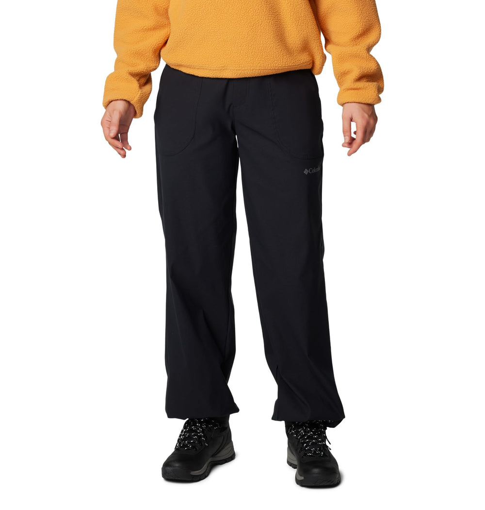 Columbia Brea Falls nylon pant front view black, ideal for sunny hikes with sun-protective features