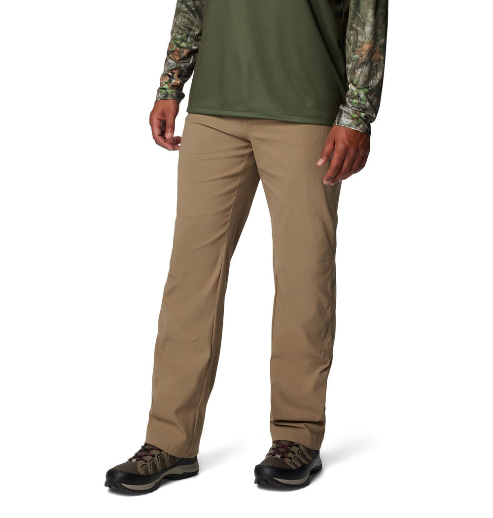 Columbia Bucktail II Pant back pocket with utility loop for gear.
