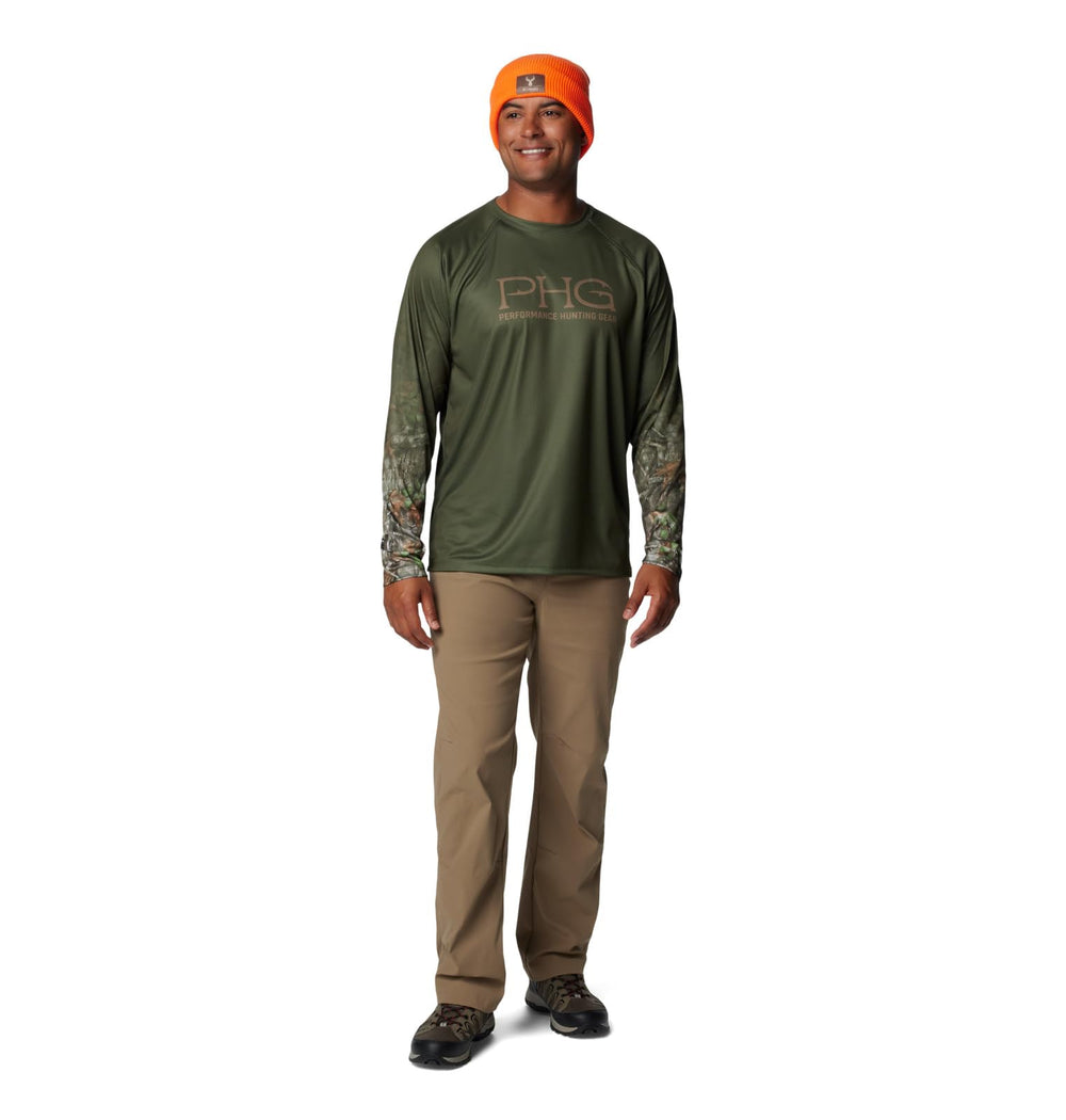Columbia Bucktail II Pant knee detail enabling flexible movement.