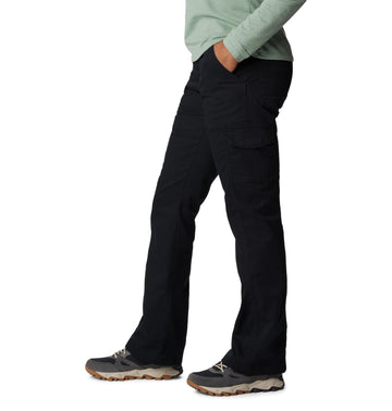 Columbia Calico Basin cotton pant back pocket for travel storage