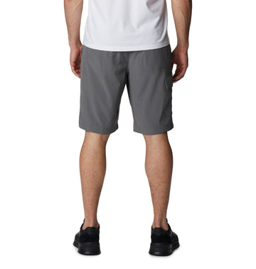 Columbia Eaglecrest short City Grey back view highlights pockets and relaxed silhouette