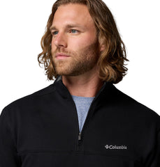 Columbia Hart Mountain II Half Zip classic-fit silhouette supports comfortable movement during hikes.