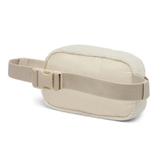 Columbia Helvetia II hip pack adjustable hip belt provides a tailored, comfortable fit.