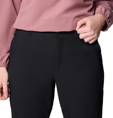Columbia Leslie Falls II Stretch Pant adjustable hem closeup for customizable fit