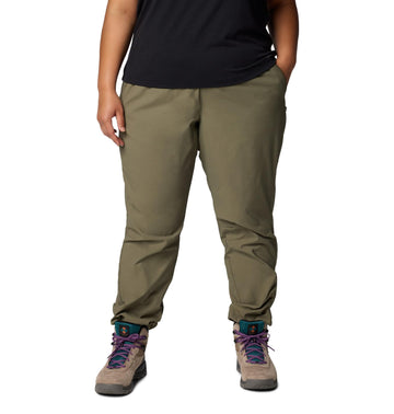 Columbia Leslie Falls Pant ankle-cinch detail shows adjustable fit.