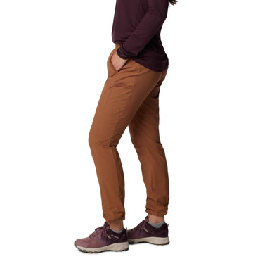 Columbia Leslie Falls Pant ankle cinch enables adjustable fit with sneakers or boots