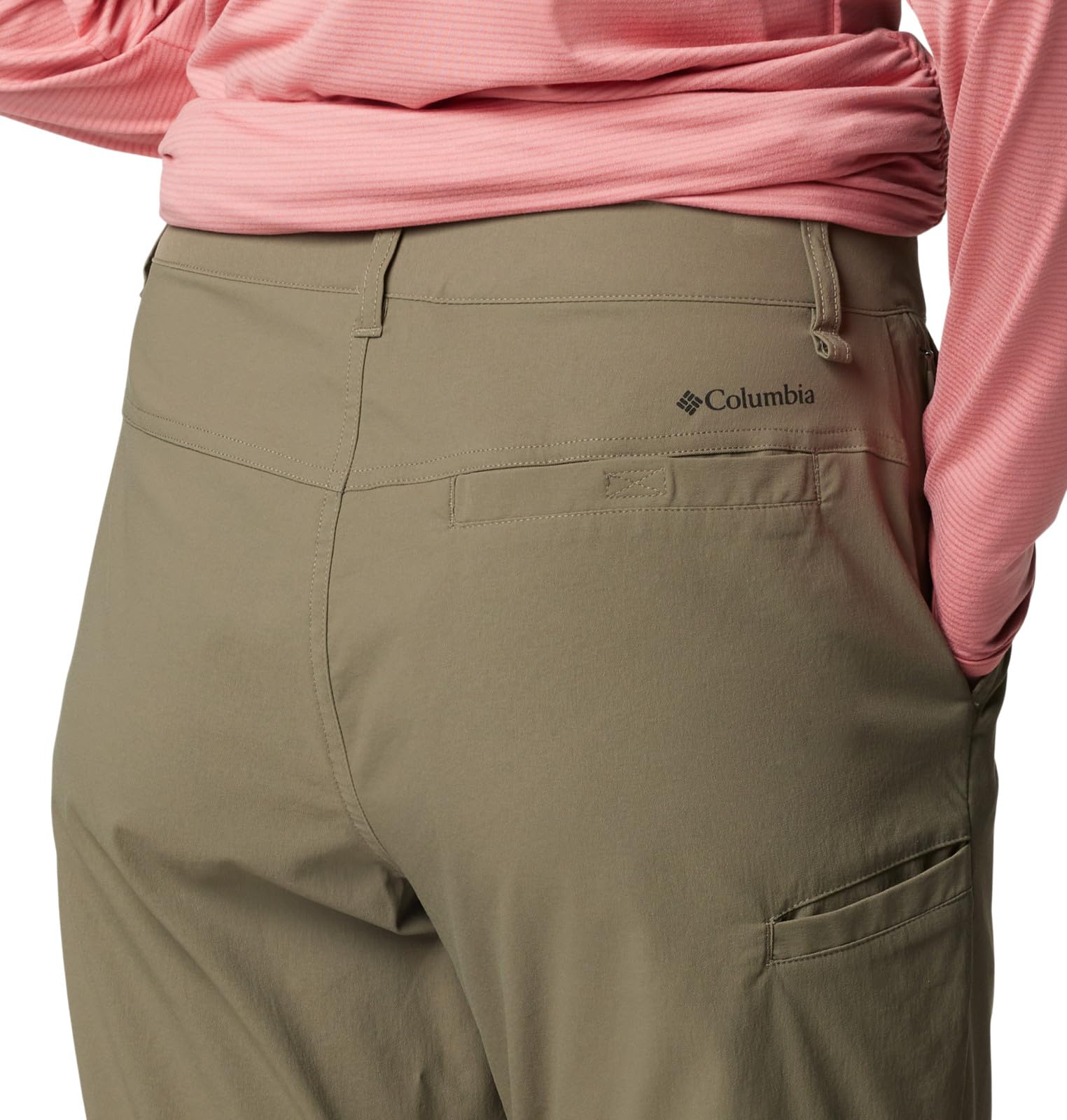 Columbia Leslie Falls Convertible pants waistband detail for comfortable, adjustable fit