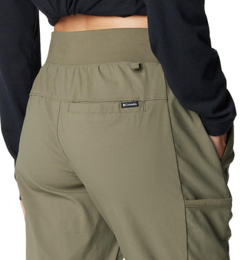Columbia Leslie Falls pull-on pant stone green outdoor use ideal for hiking
