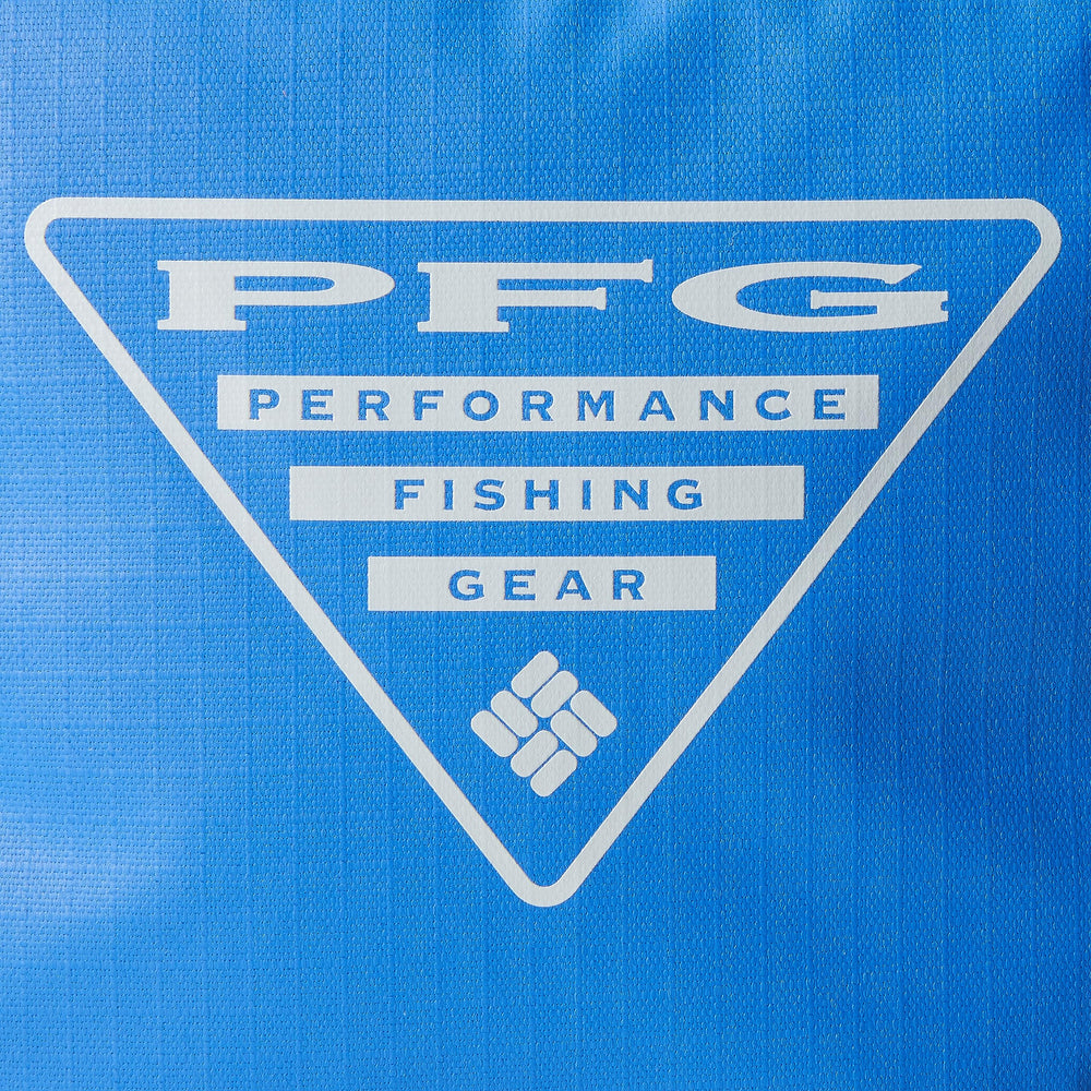 Columbia PFG Zigzag 22L backpack front-pocket view keeps small items handy.