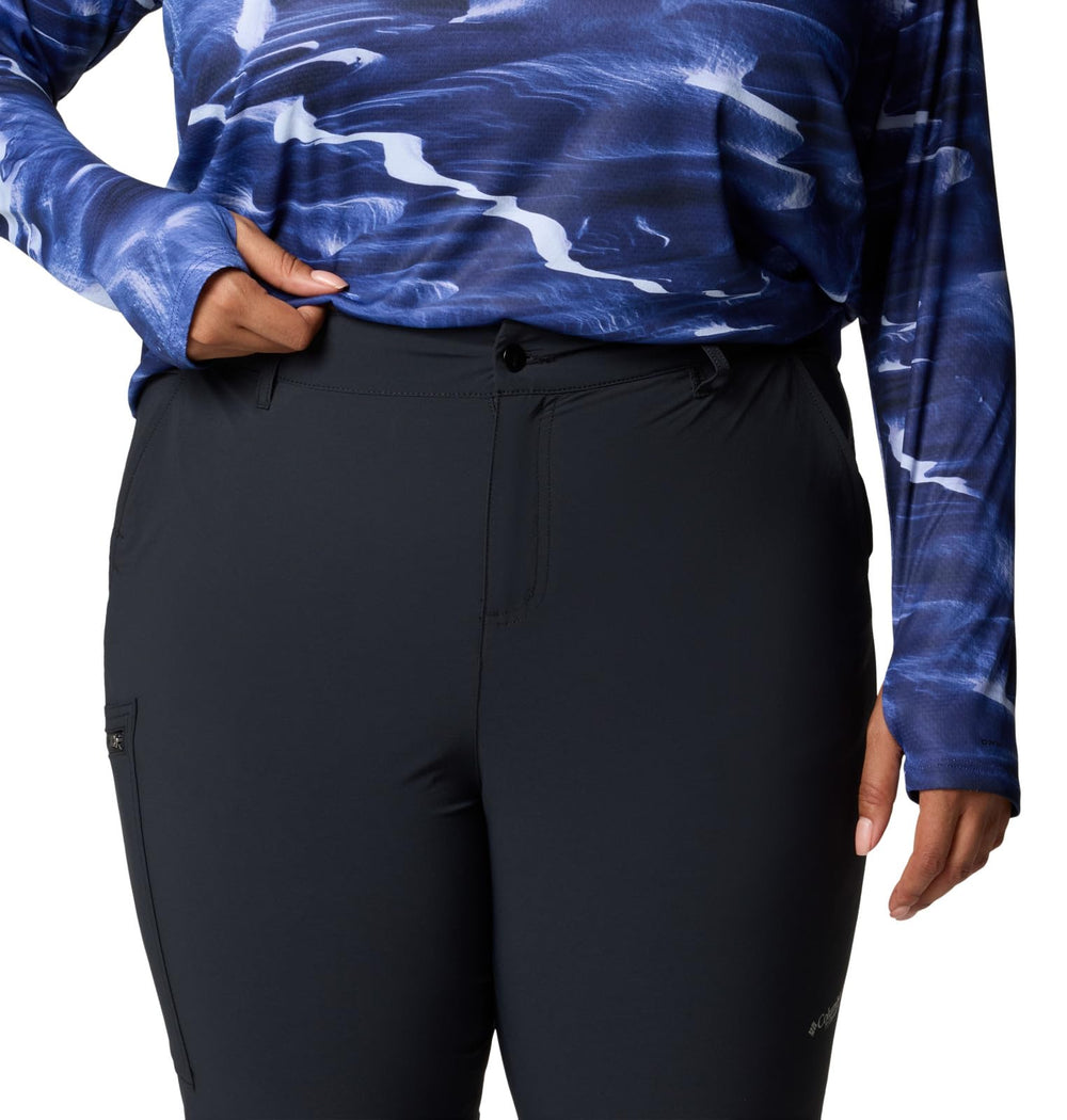 Columbia Summit Valley Pant II quick-dry fabric ideal for all-day wear during activities.